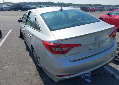 2016 Hyundai Sonata Se z USA, uszkodzony, nr VIN 5NPE24AF8GH311523